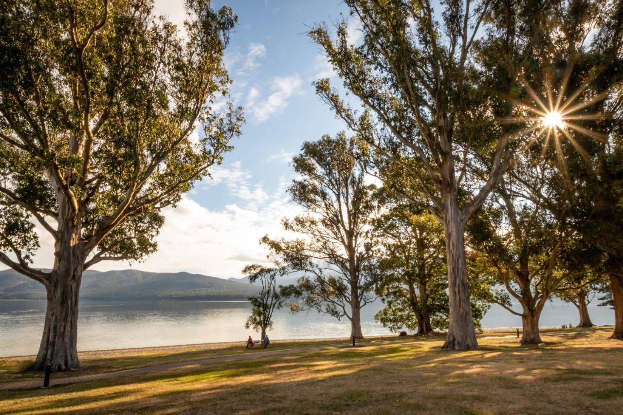 Hop, Skip And Jump To The Lake - Te Anau House Exterior foto