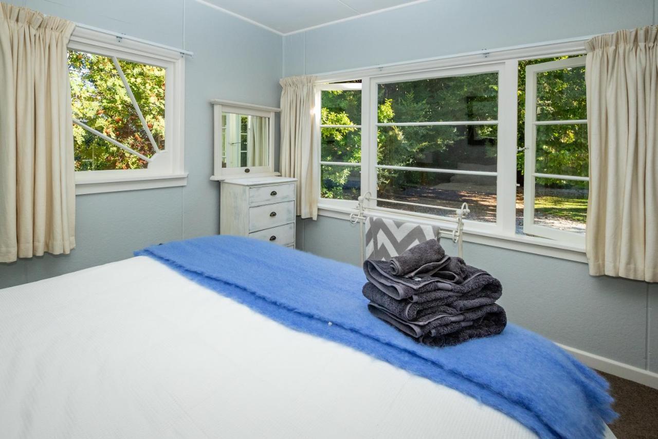 Hop, Skip And Jump To The Lake - Te Anau House Exterior foto